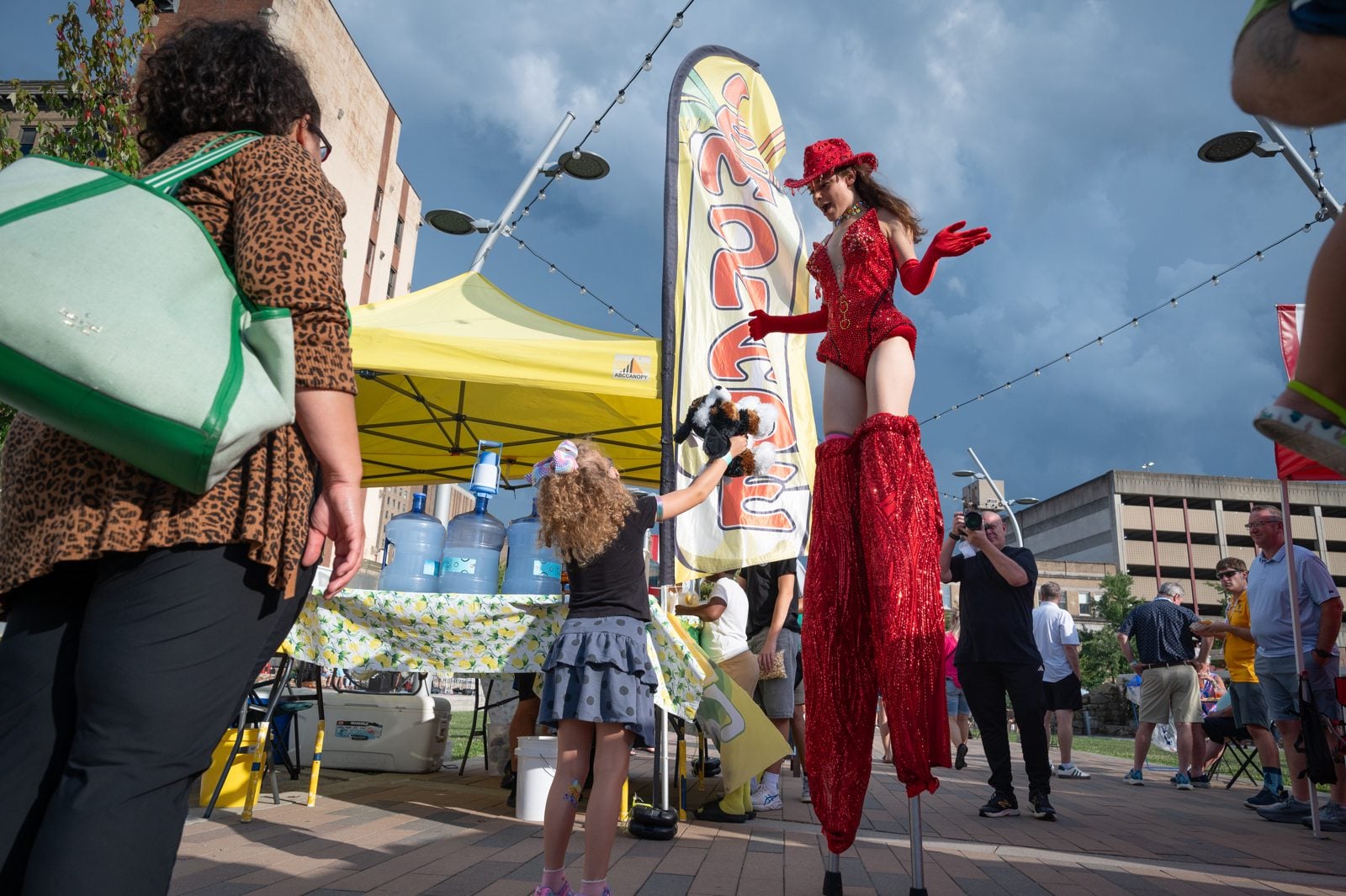 Fluidity Performance stilt performer